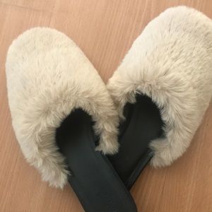 Fur mules